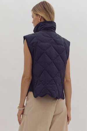 ENTRO INC Women's Top Quilted Scallop Vest || David's Clothing