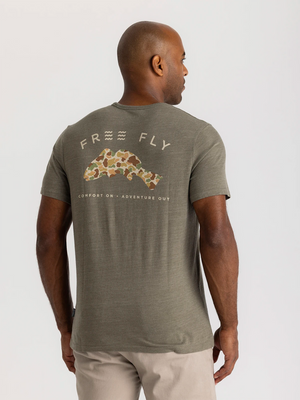 FREE FLY APPAREL Men's Tees Free Fly Vintage Camo Redfish Pocket Tee || David's Clothing