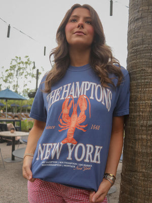 FRIDAY AND SATUR Women's Tee Friday + Saturday Hamptons Lobster Tee || David's Clothing