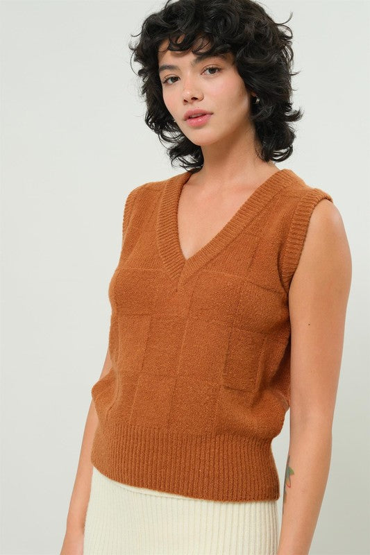 HYFVE INC. Women's Top CHOCOLAT / S Basketweave Sweater Vest || David's Clothing DZ24E955