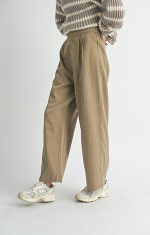 SADIE AND SAGE Women's Pants Sadie and Sage Olive Groves Front Pleat Trousers || David's Clothing