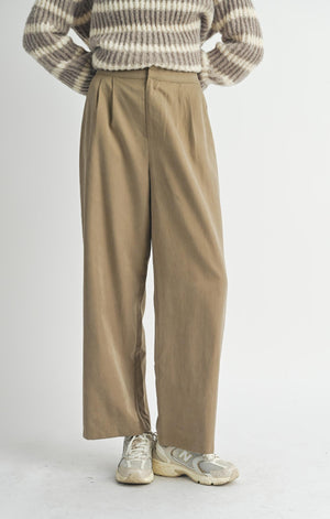 SADIE AND SAGE Women's Pants Sadie and Sage Olive Groves Front Pleat Trousers || David's Clothing