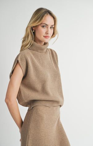 SADIE AND SAGE Women's Top Sadie And Sage Crosby Ribbed Turtleneck Vest || David's Clothing