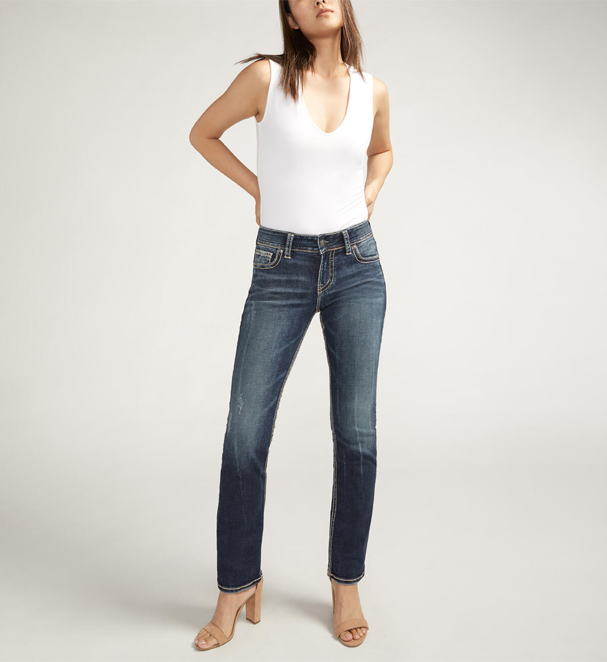 SILVER JEANS CO. Women's Jeans Silver Jeans Suki Mid Rise Straight Leg Jeans || David's Clothing